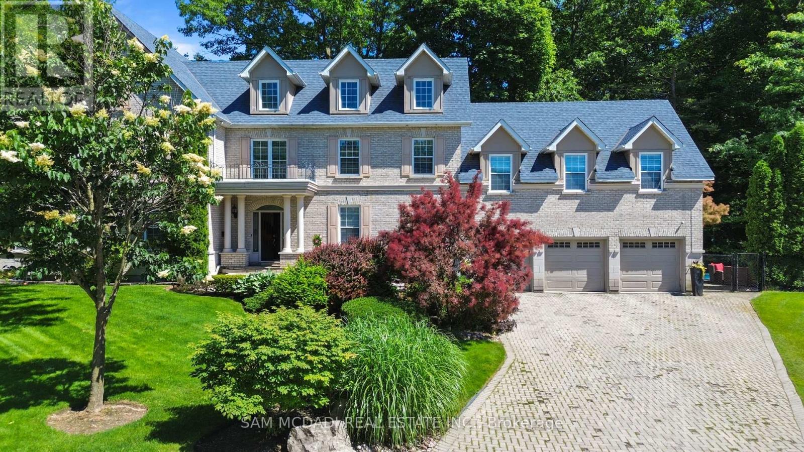3248 Barchester Court, Mississauga, ON - Outdoor With Facade