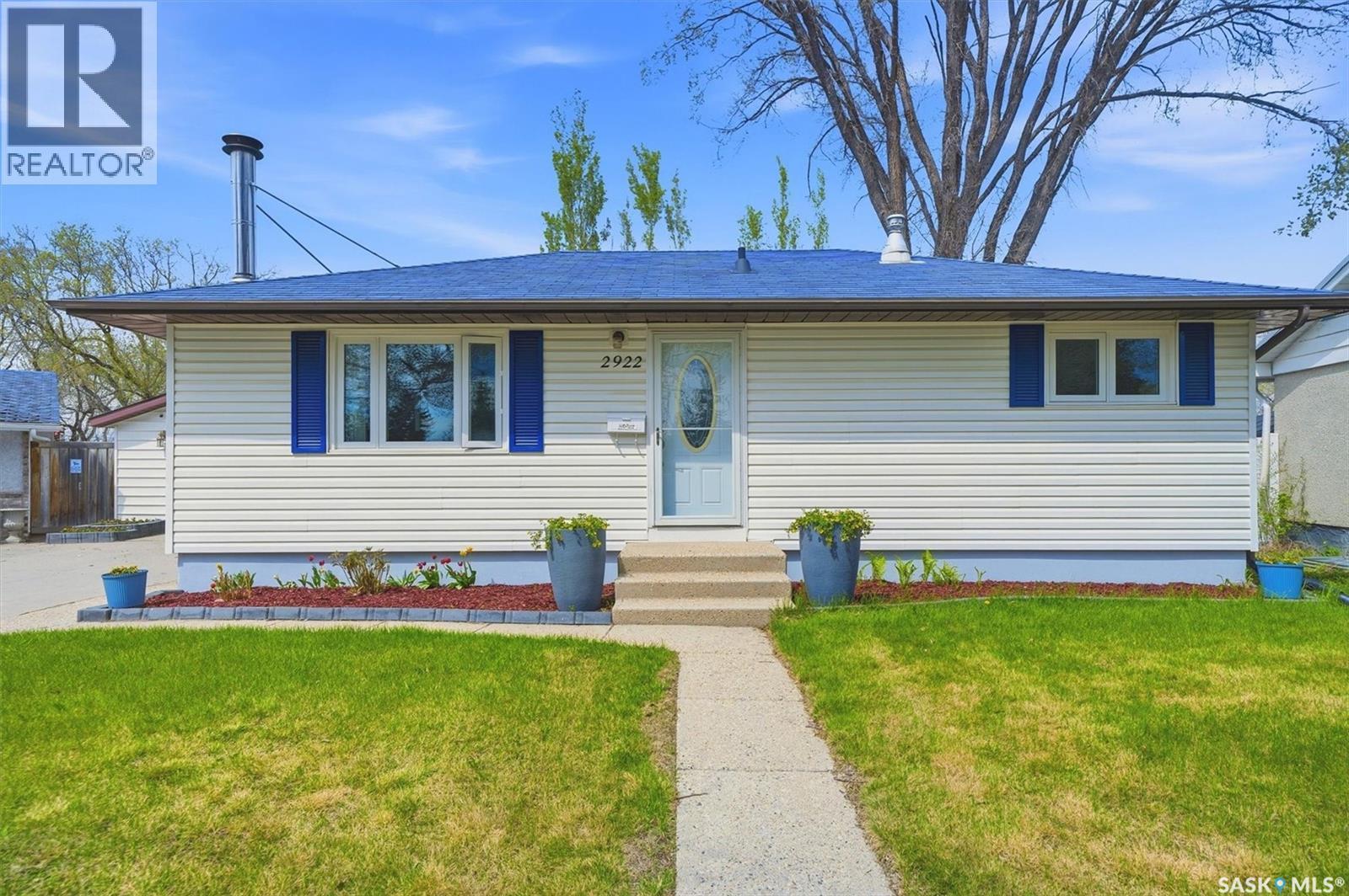 2922 21St Street W, Saskatoon, SK - Outdoor