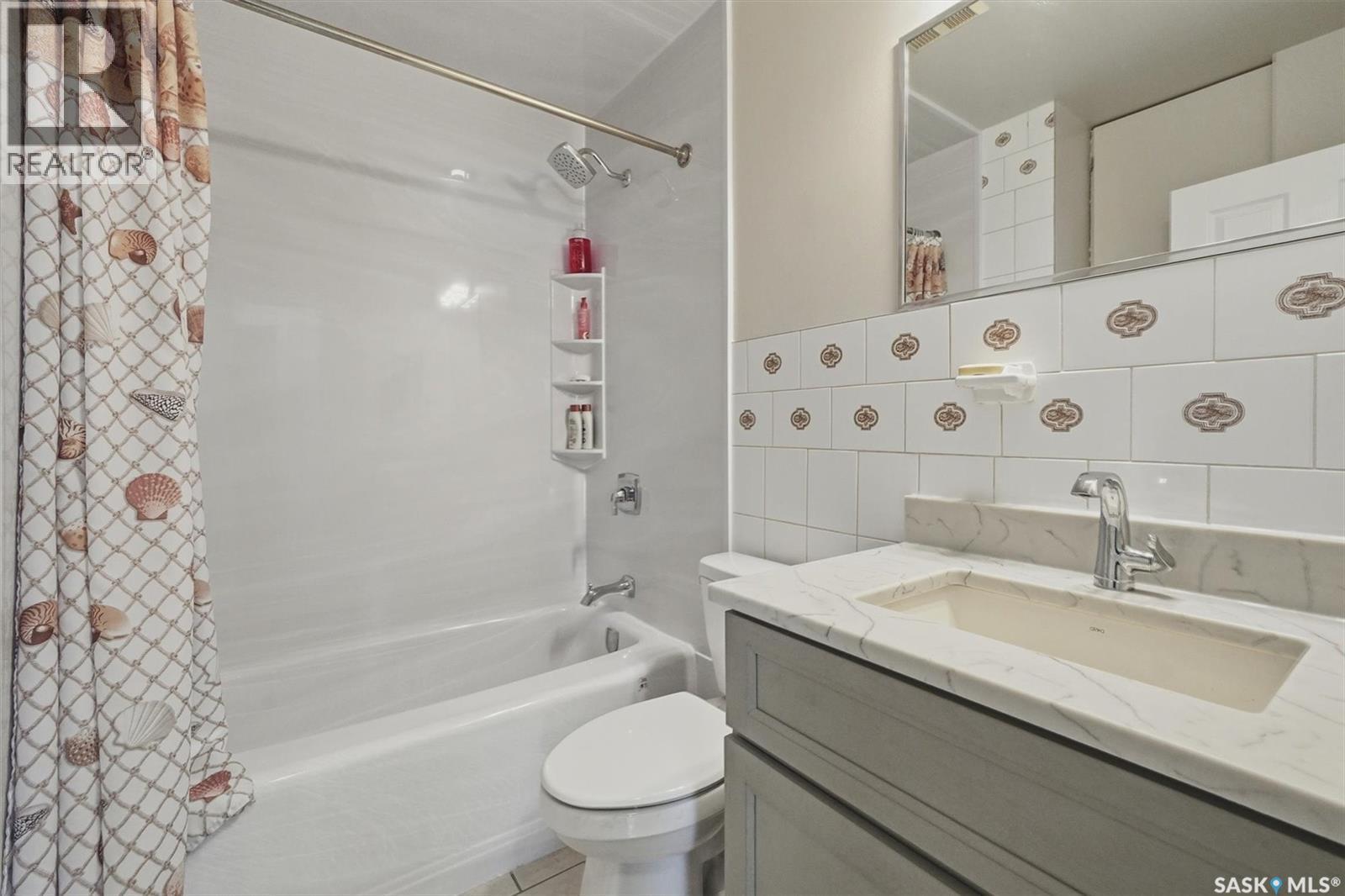 2922 21St Street W, Saskatoon, SK - Indoor Photo Showing Bathroom