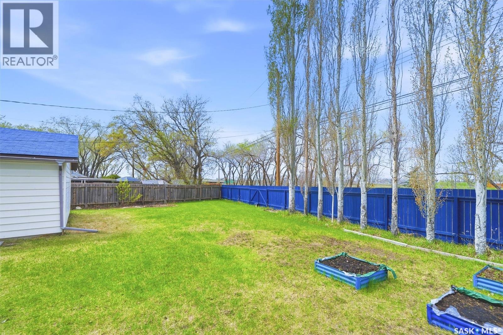 2922 21St Street W, Saskatoon, SK - Outdoor With Backyard