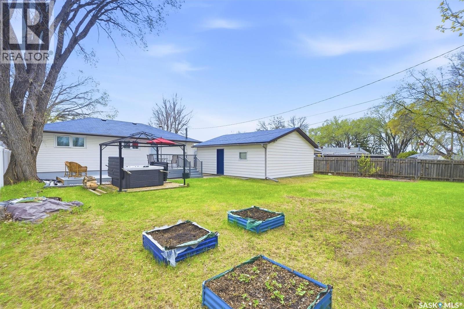 2922 21St Street W, Saskatoon, SK - Outdoor
