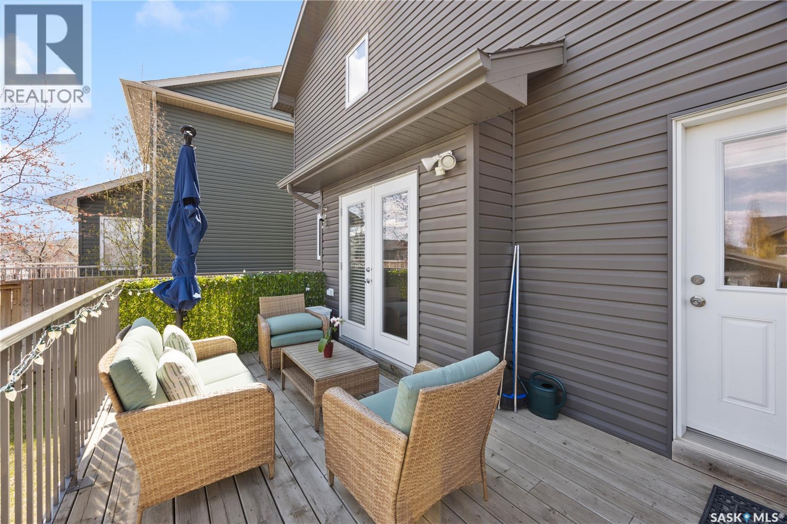 806 Stonebridge Common, Saskatoon, SK - Outdoor With Deck Patio Veranda With Exterior