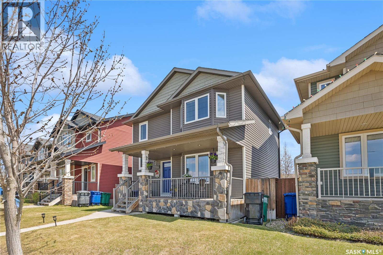 806 Stonebridge Common, Saskatoon, SK - Outdoor With Deck Patio Veranda