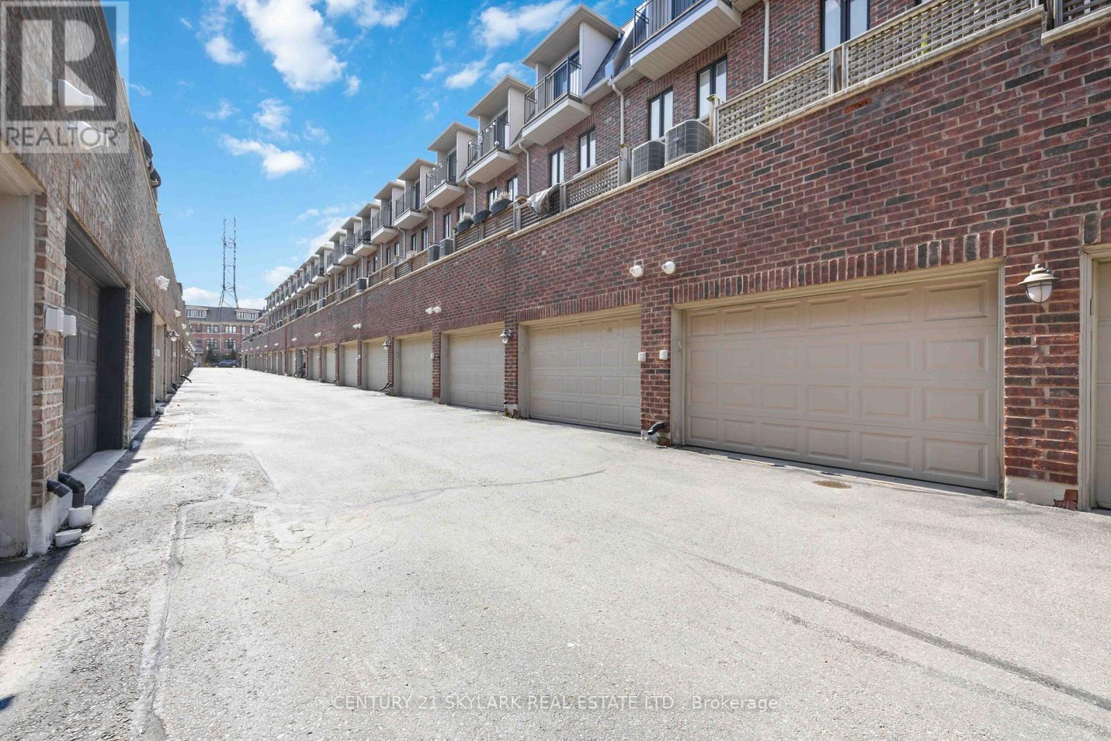 1864 Burnhamthorpe Road E, Mississauga, ON - Outdoor With Exterior