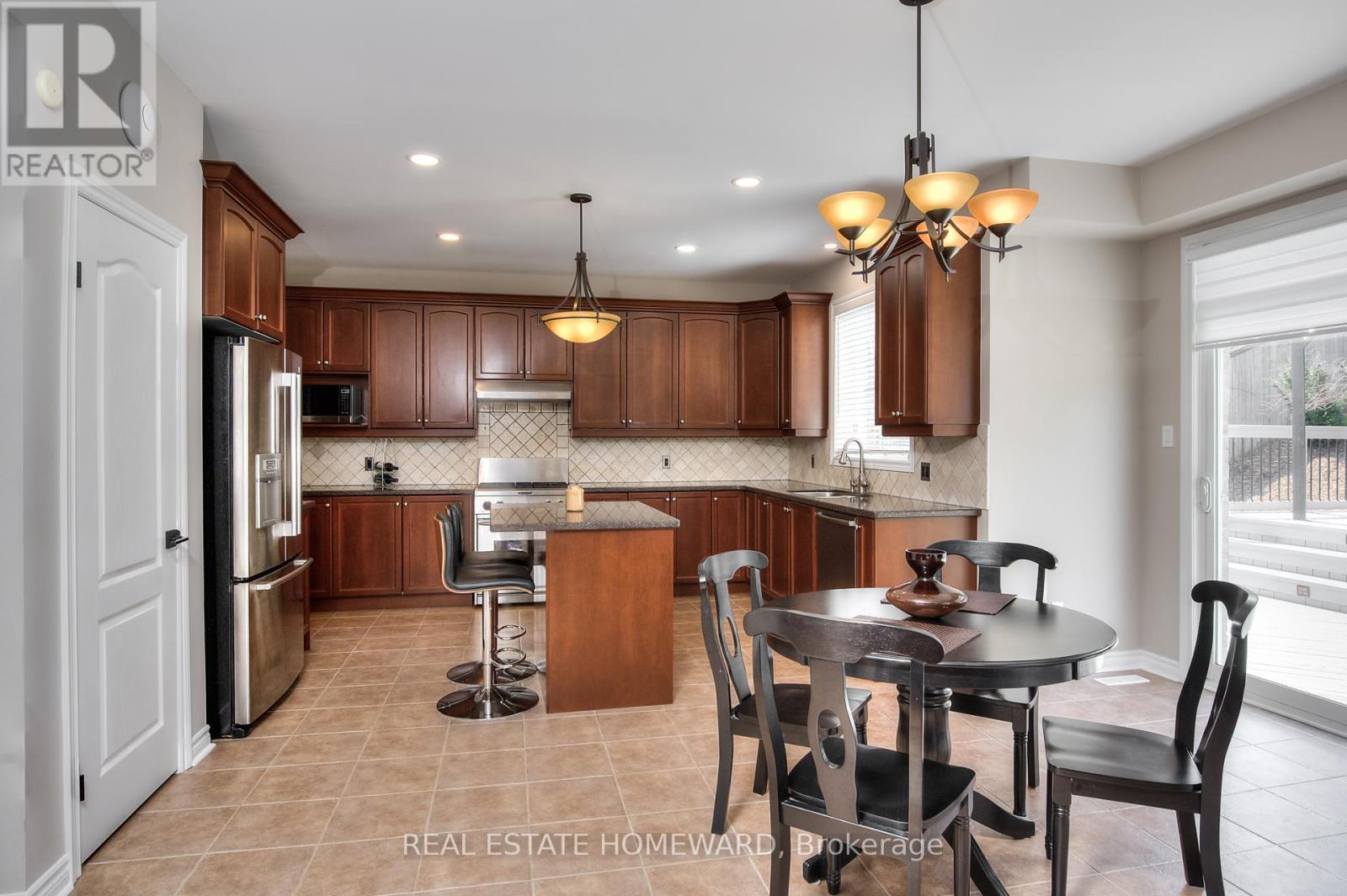 225 Ridgemere Court, Kitchener, ON - Indoor Photo Showing Other Room