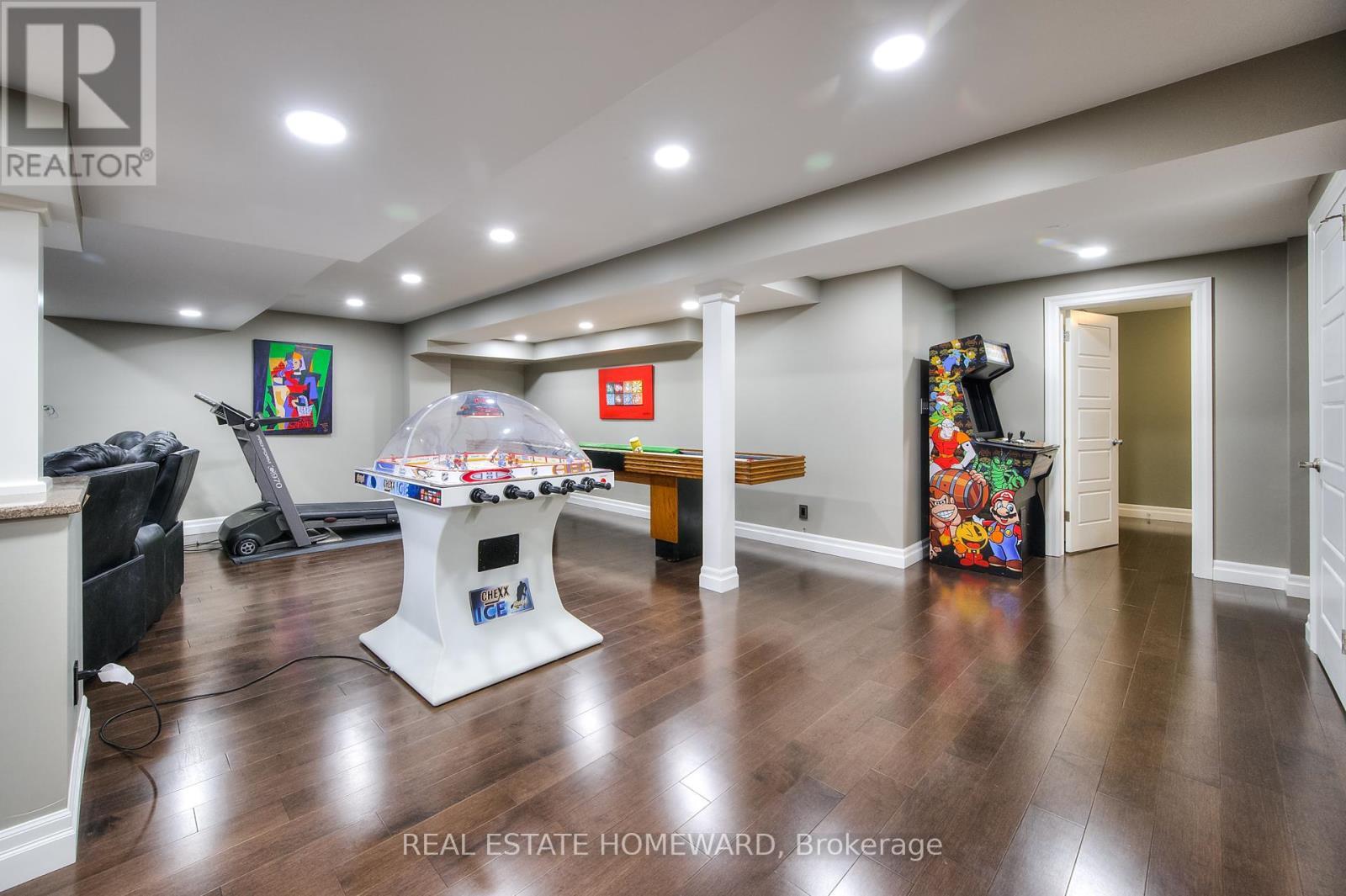 225 Ridgemere Court, Kitchener, ON - Indoor