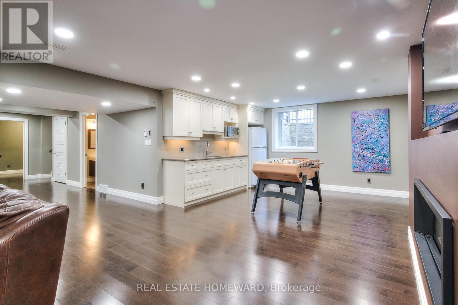 225 Ridgemere Court, Kitchener, ON - Indoor
