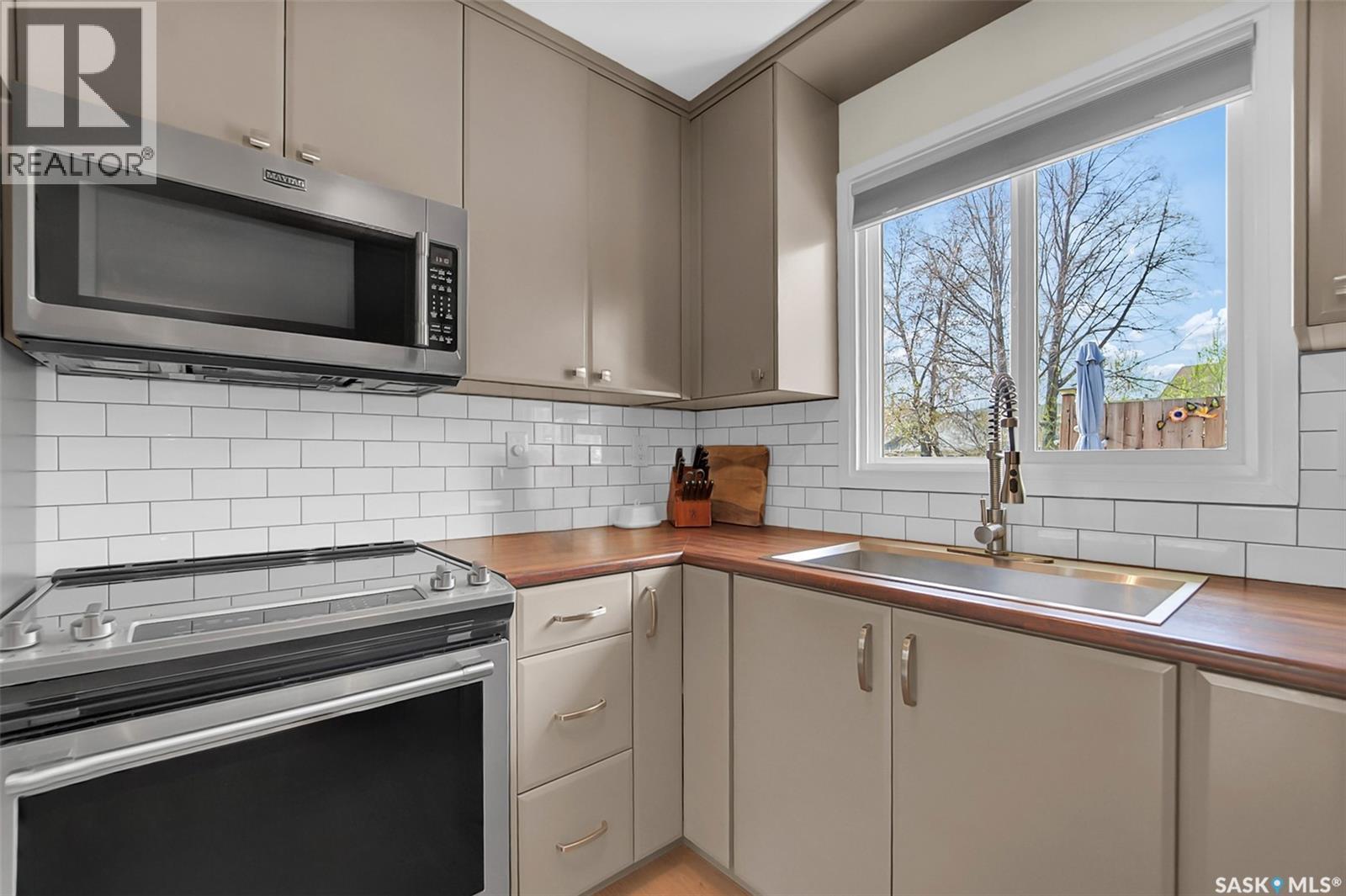 223 Penryn Crescent, Saskatoon, SK