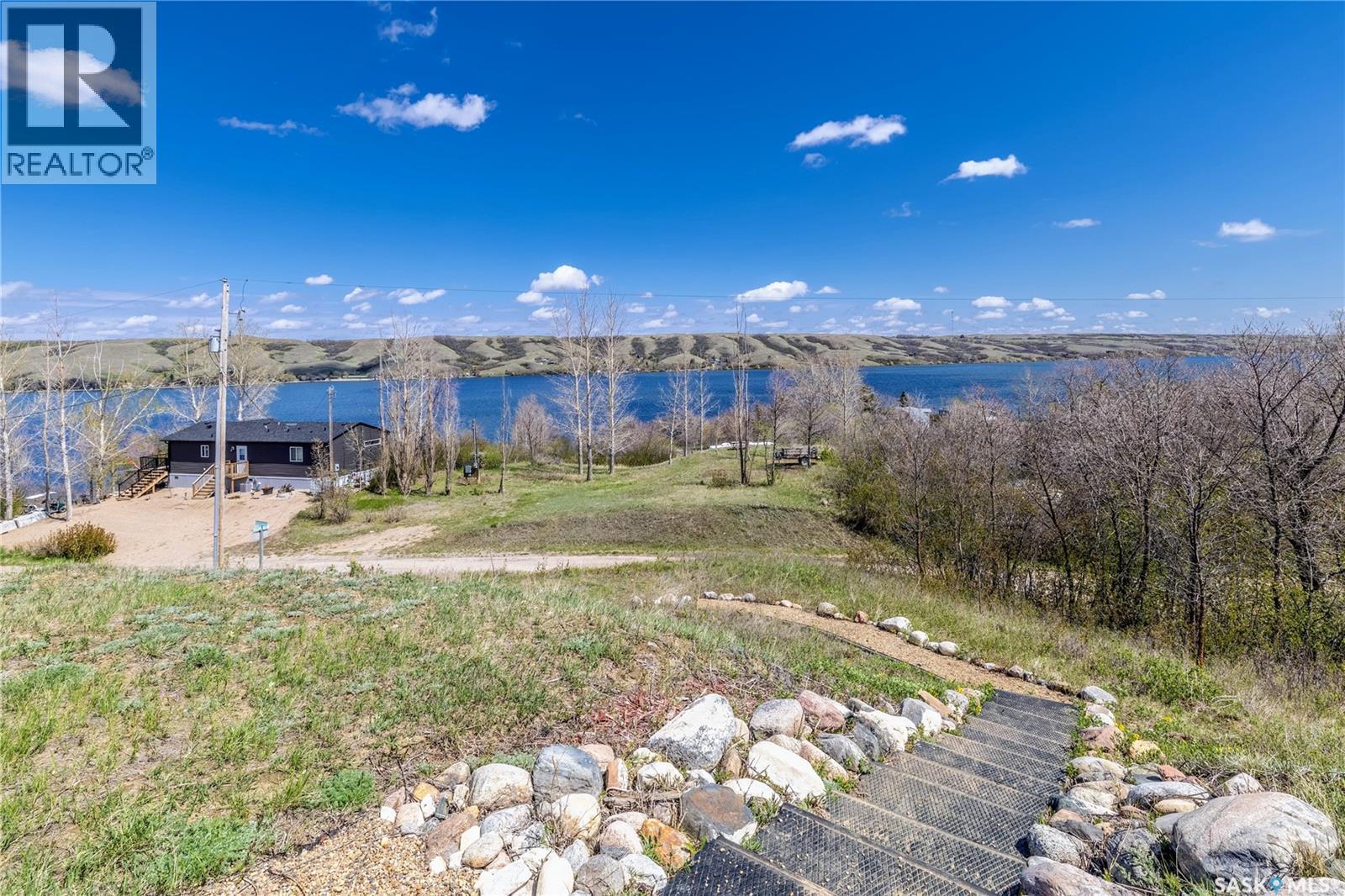 1045 Tatanka Drive, South Lake, SK