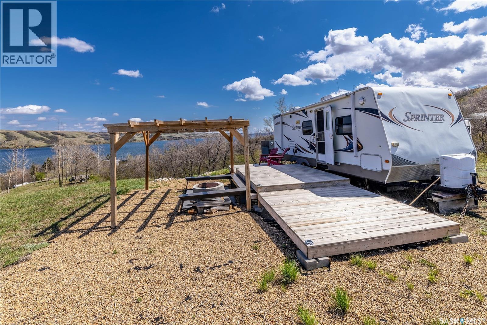 1045 Tatanka Drive, South Lake, SK