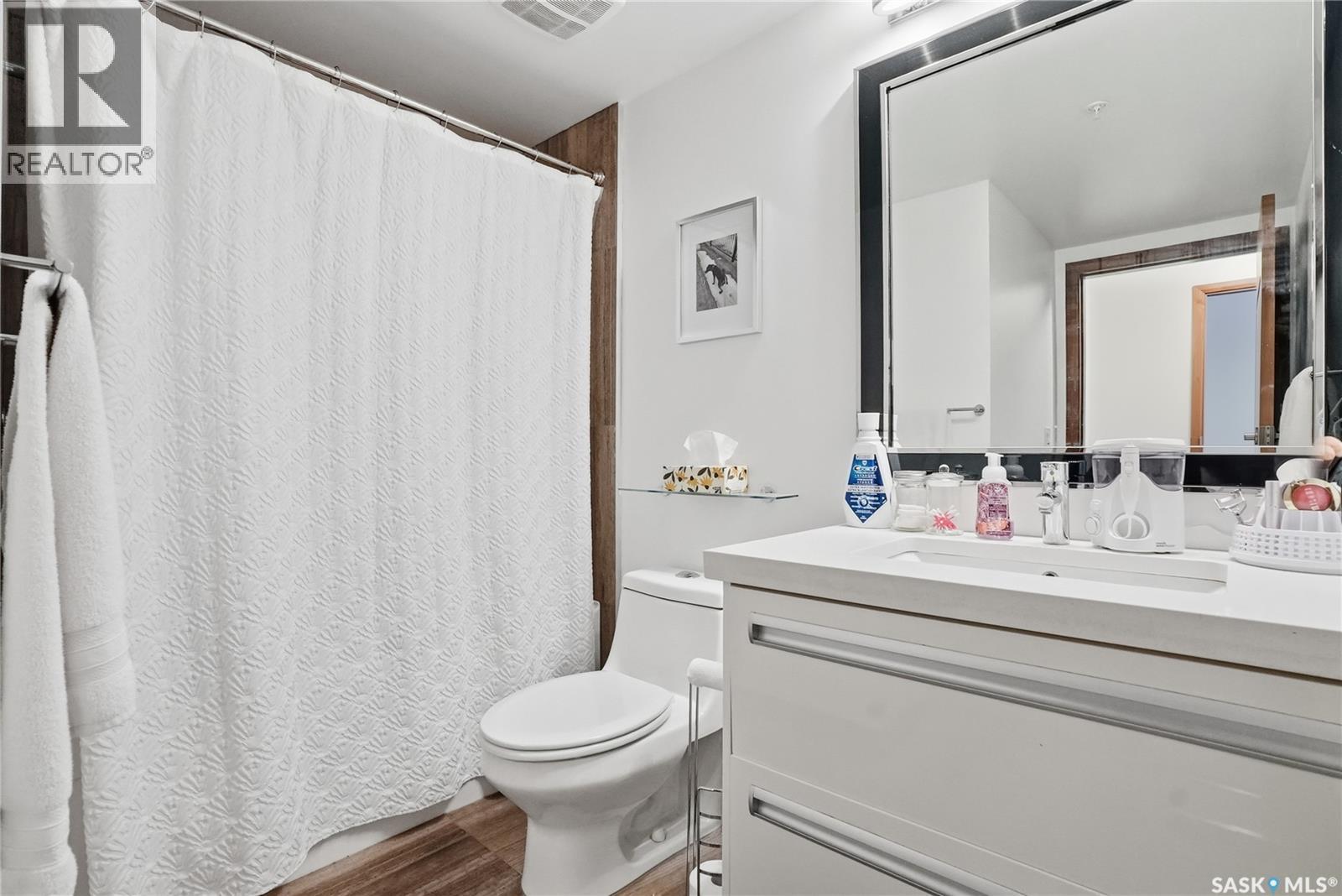107 130 Phelps Way, Saskatoon, SK - Indoor Photo Showing Bathroom
