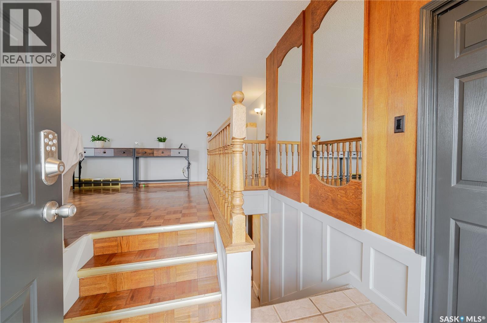 1325 King Crescent, Moose Jaw, SK - Indoor Photo Showing Other Room