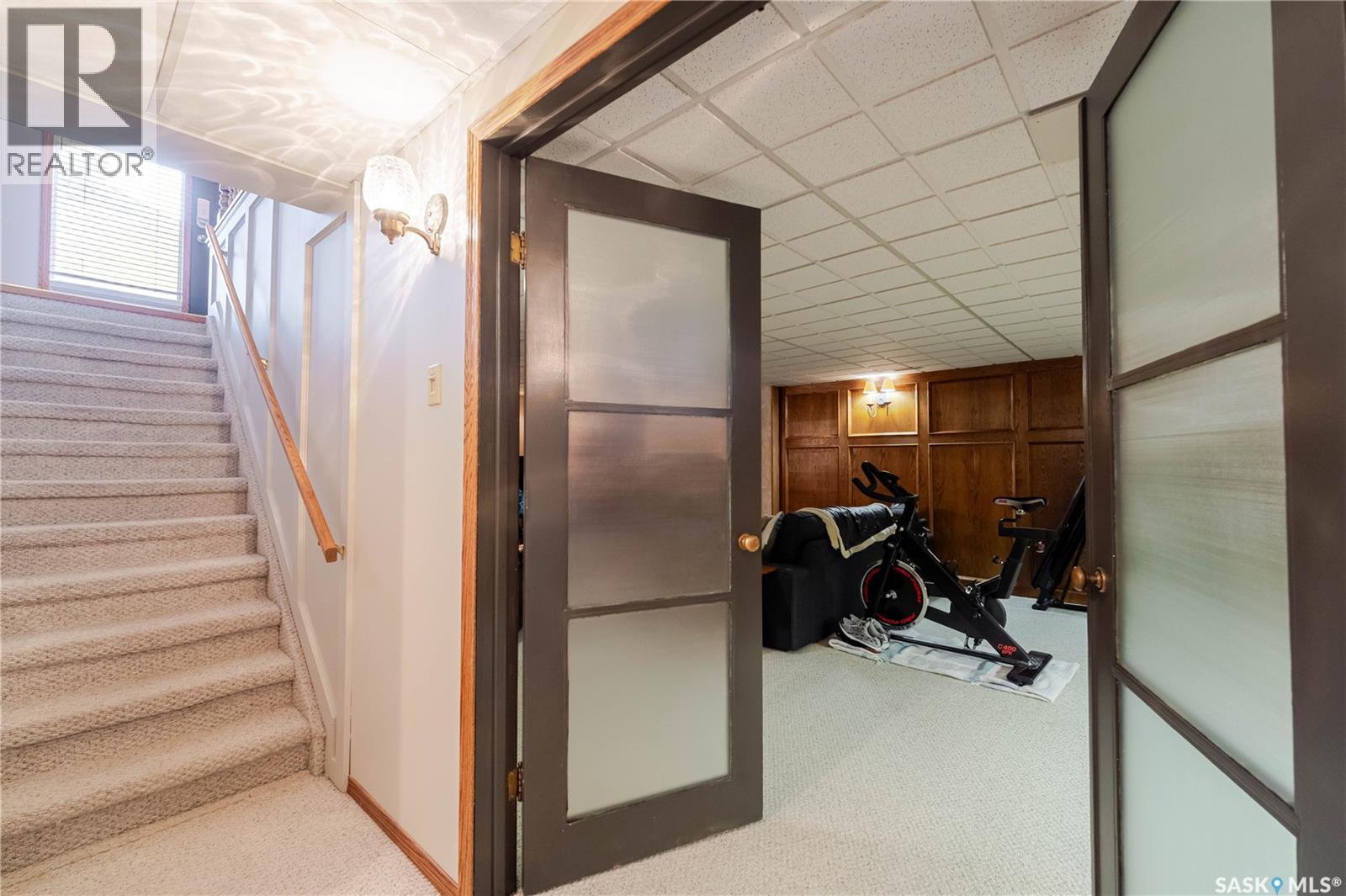 1325 King Crescent, Moose Jaw, SK - Indoor Photo Showing Other Room