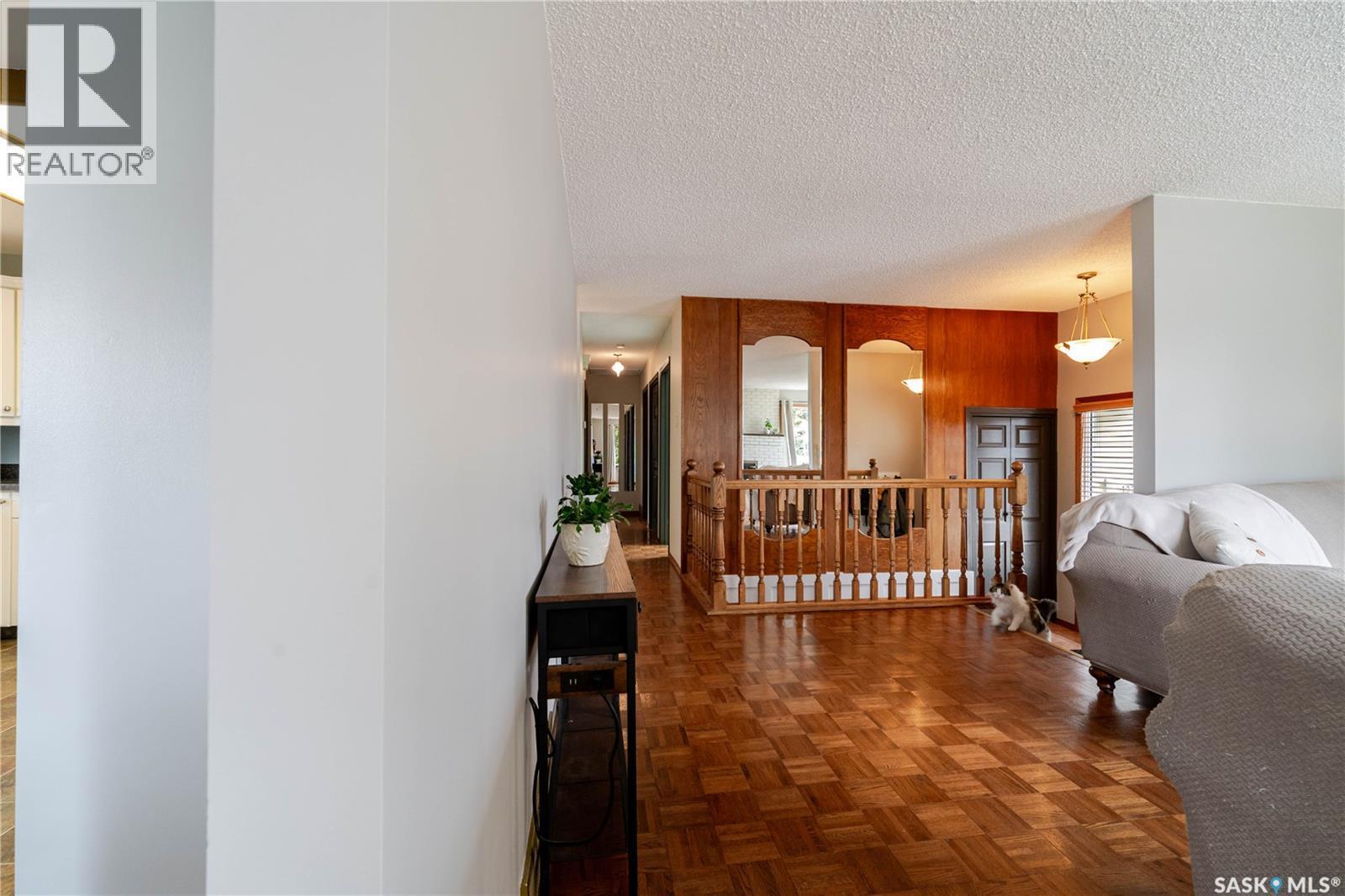 1325 King Crescent, Moose Jaw, SK - Indoor
