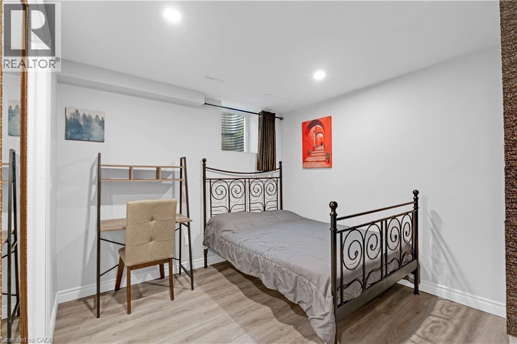 3460 Cawthra Road, Mississauga, ON - Indoor Photo Showing Bedroom
