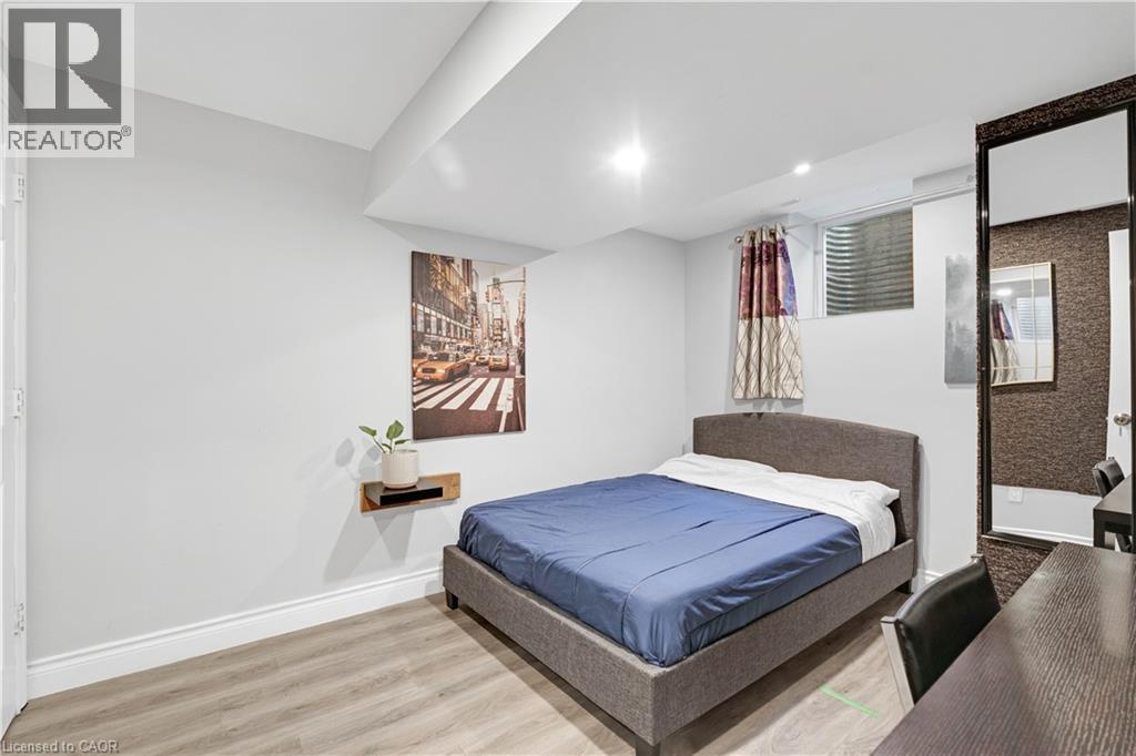 3460 Cawthra Road, Mississauga, ON - Indoor Photo Showing Bedroom