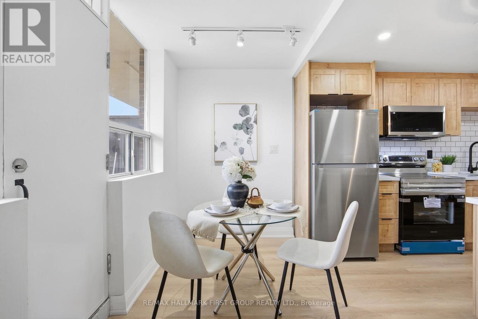 101 - 1950 Kennedy Road, Toronto, ON - Indoor