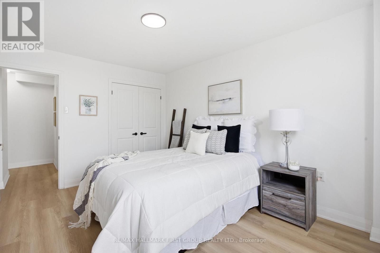 101 - 1950 Kennedy Road, Toronto, ON - Indoor Photo Showing Bedroom