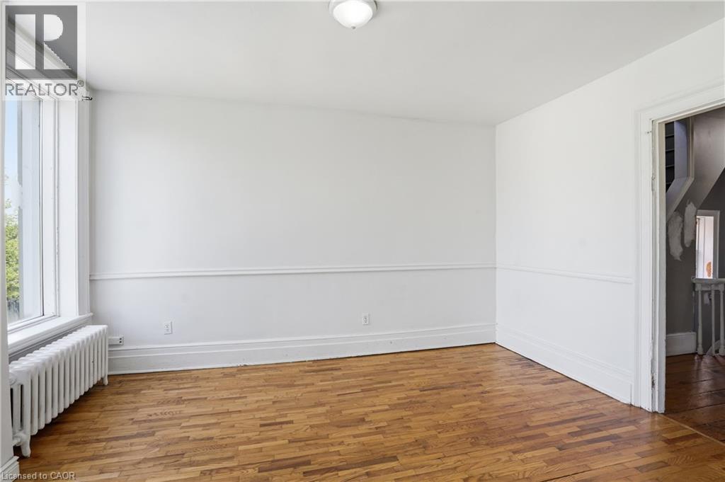 256 Bay Street N, Hamilton, ON - Indoor Photo Showing Other Room