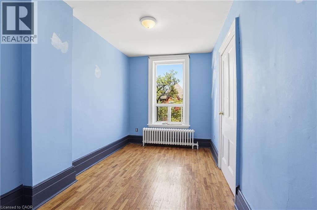 256 Bay Street N, Hamilton, ON - Indoor Photo Showing Other Room