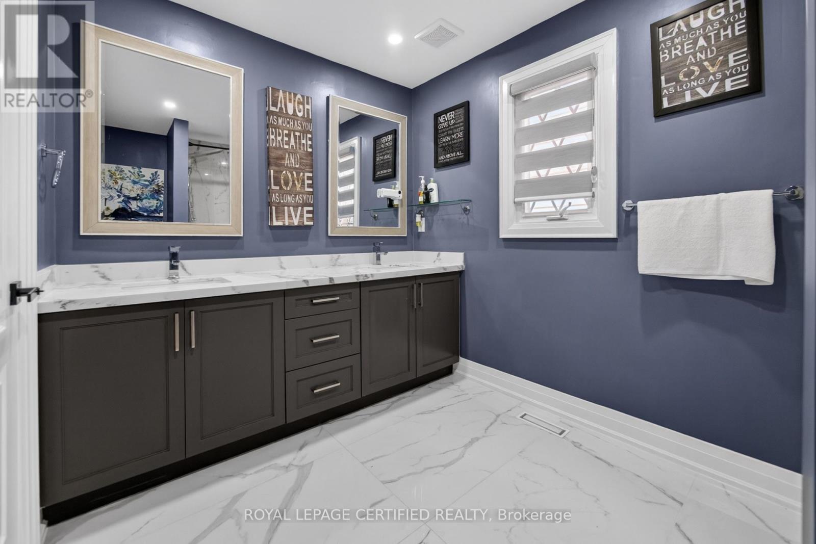 4174 Trellis Crescent, Mississauga, ON - Indoor Photo Showing Bathroom