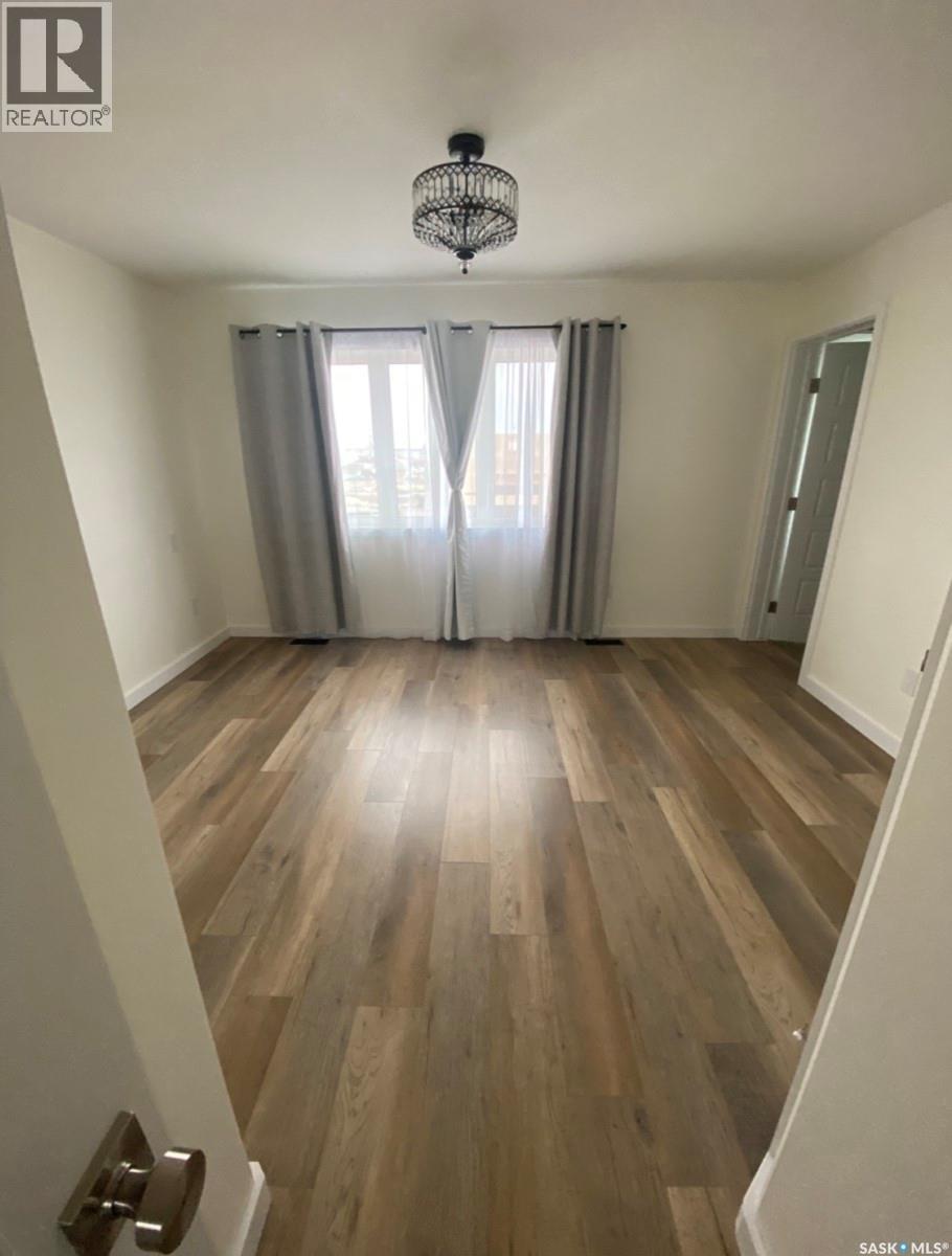119 Reddekopp Crescent, Warman, SK - Indoor Photo Showing Other Room