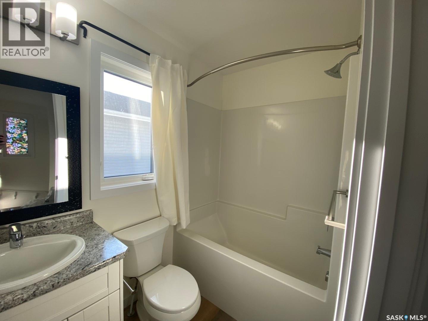 119 Reddekopp Crescent, Warman, SK - Indoor Photo Showing Bathroom