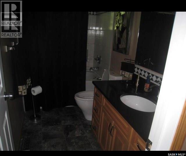 1101 109Th Avenue, Tisdale, SK - Indoor Photo Showing Bathroom