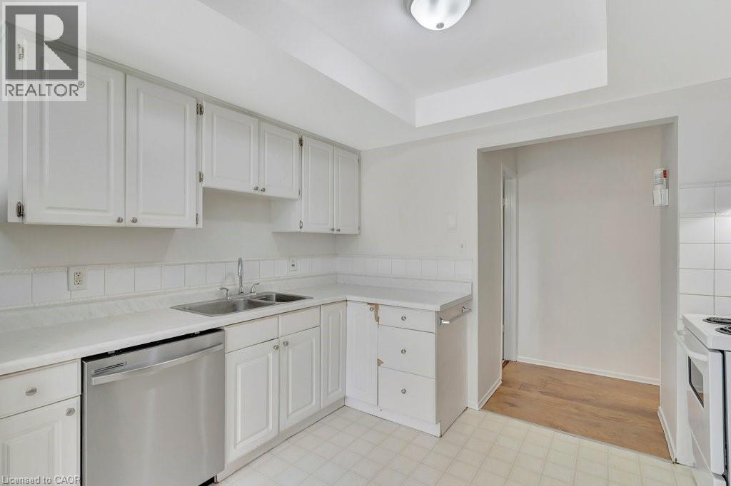 175 Janefield Avenue, Guelph, ON - Indoor Photo Showing Kitchen With Double Sink