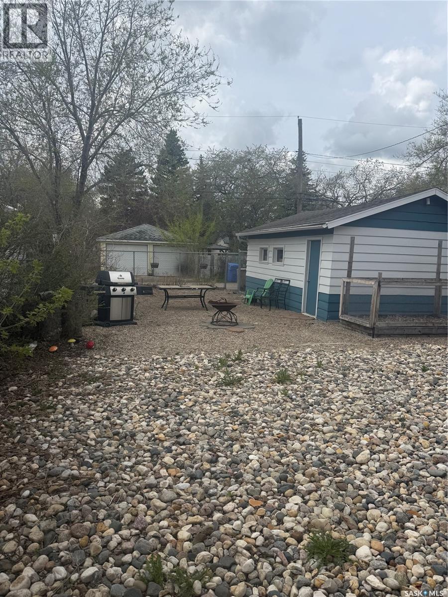 2908 Argyle Street, Regina, SK - Outdoor