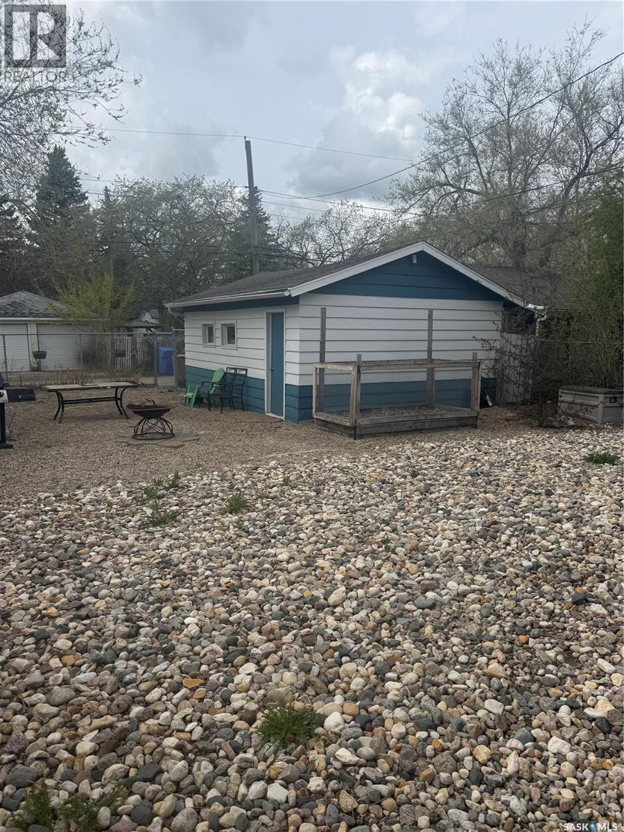 2908 Argyle Street, Regina, SK - Outdoor