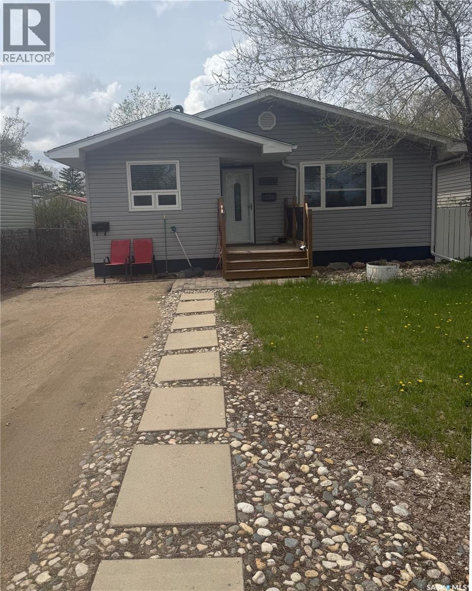 2908 Argyle Street, Regina, SK - Outdoor