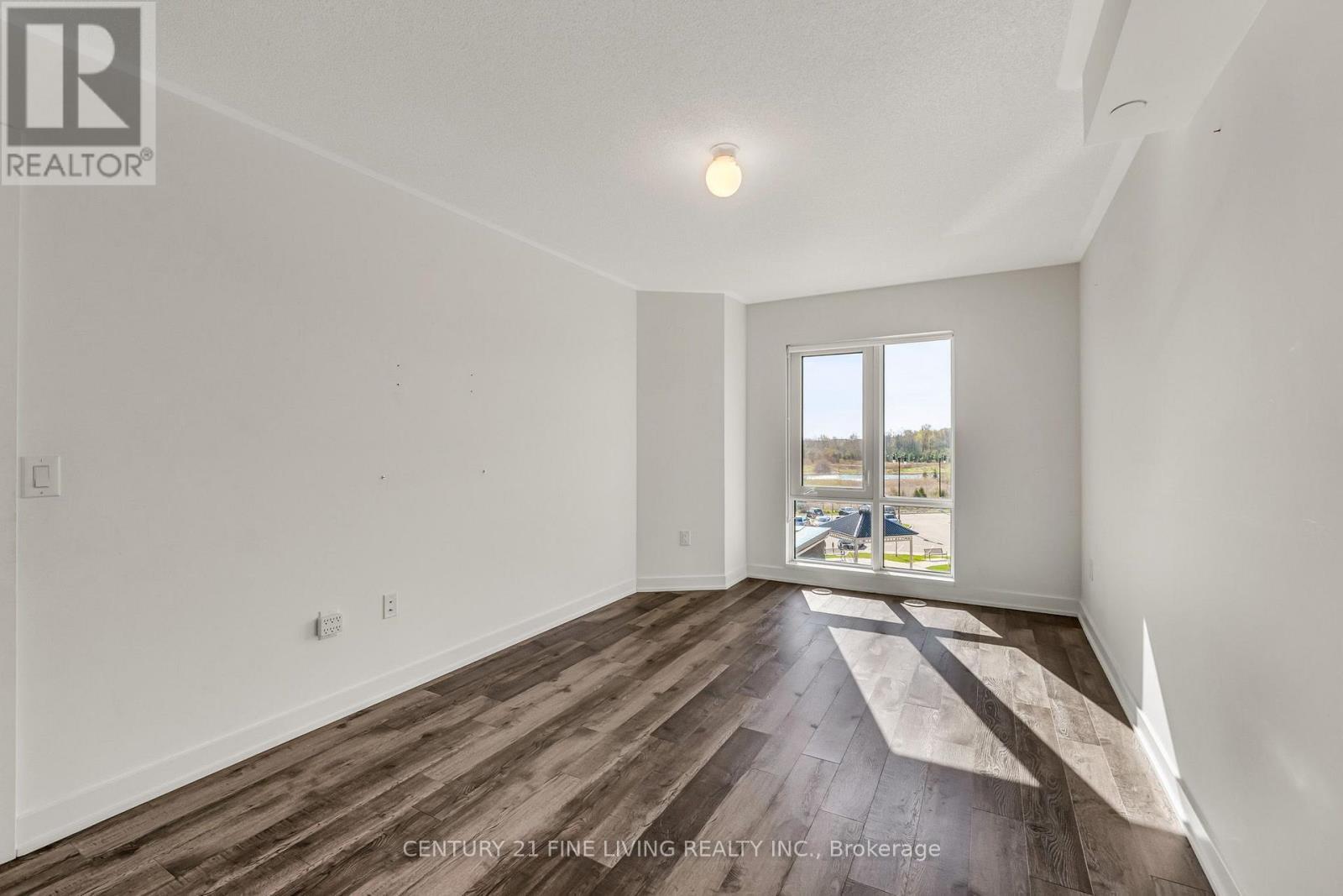 17 - 185 Veterans Drive, Brampton, ON - Indoor Photo Showing Other Room
