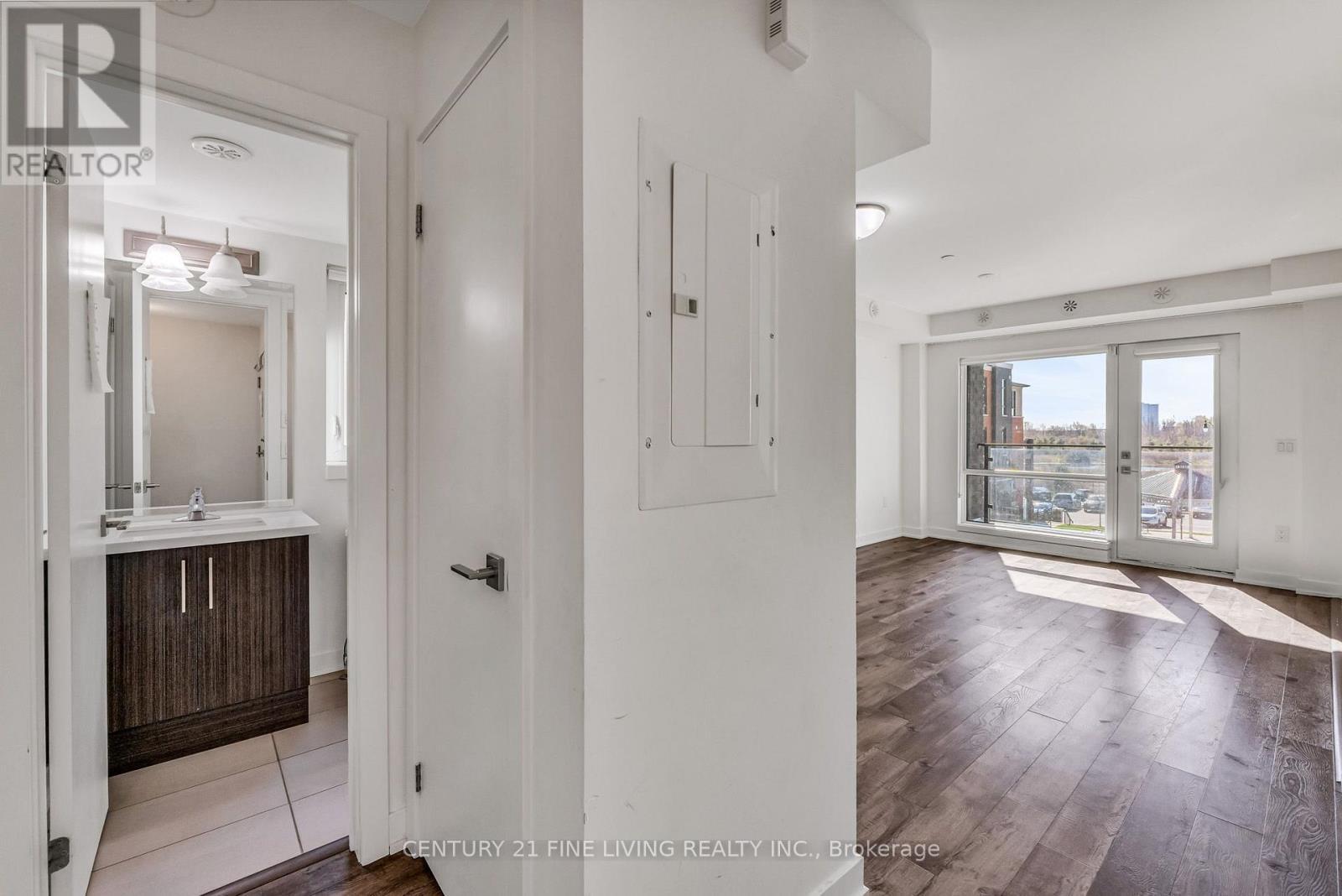 17 - 185 Veterans Drive, Brampton, ON - Indoor Photo Showing Other Room