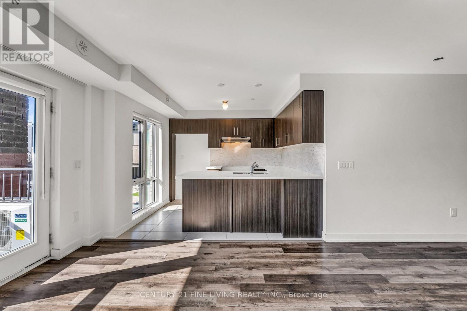 17 - 185 Veterans Drive, Brampton, ON - Indoor Photo Showing Kitchen
