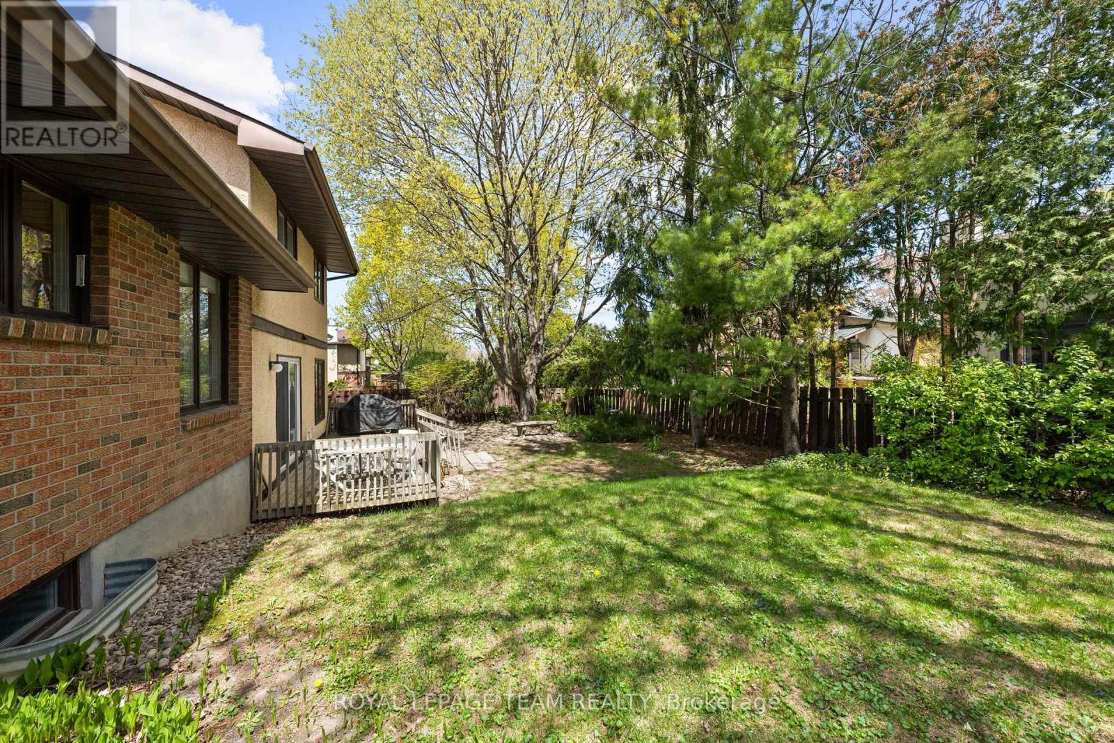 6 Byrd Crescent, Ottawa, ON - Outdoor