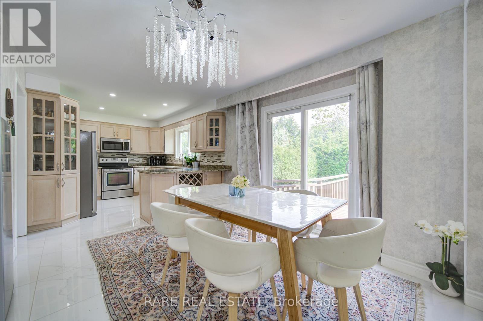 71 Willowbrook Road, Markham, ON - Indoor Photo Showing Dining Room