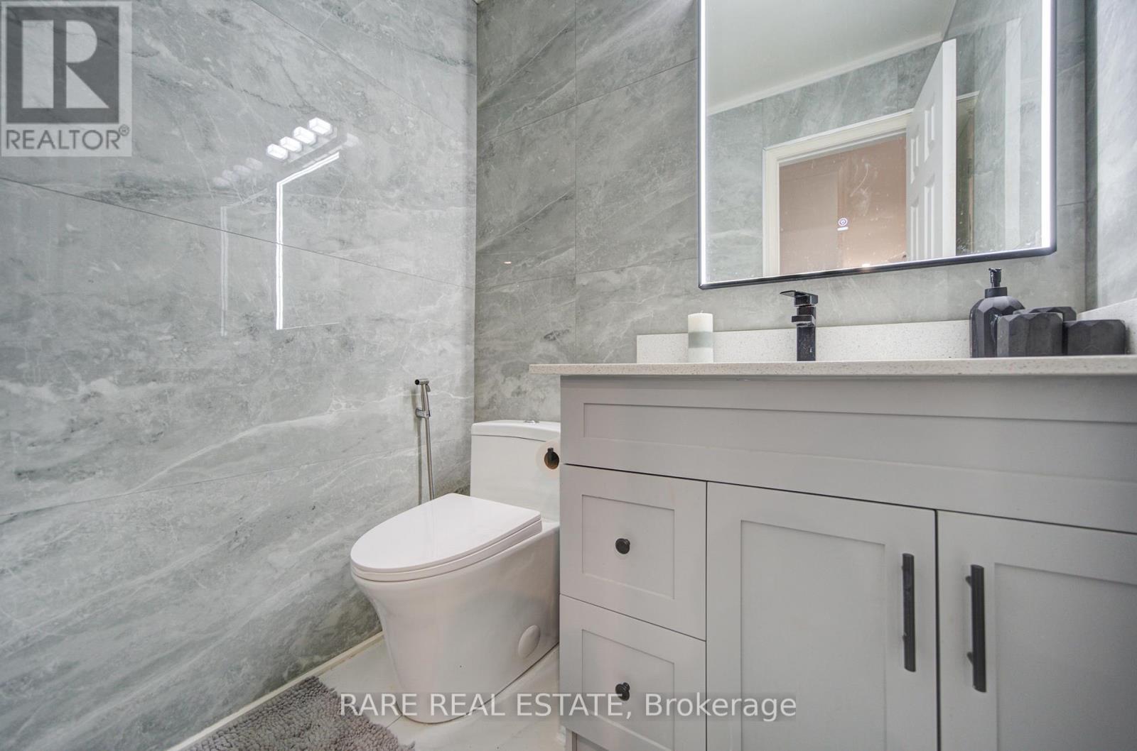 71 Willowbrook Road, Markham, ON - Indoor Photo Showing Bathroom