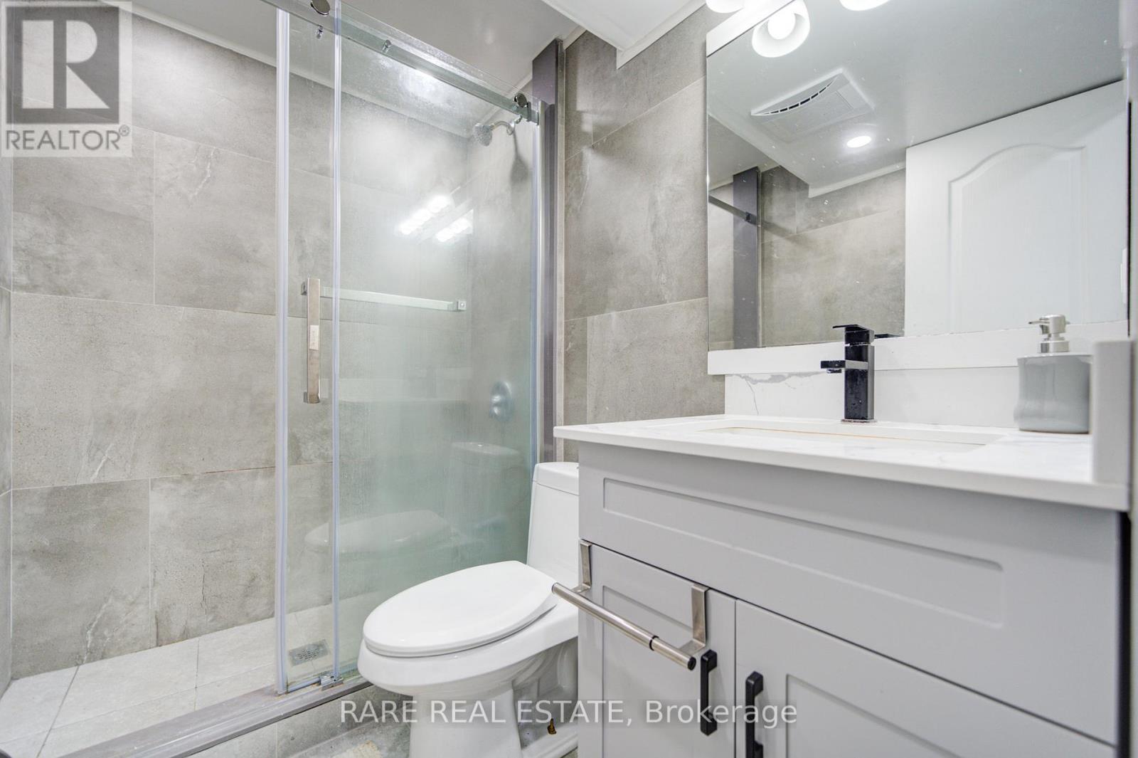 71 Willowbrook Road, Markham, ON - Indoor Photo Showing Bathroom