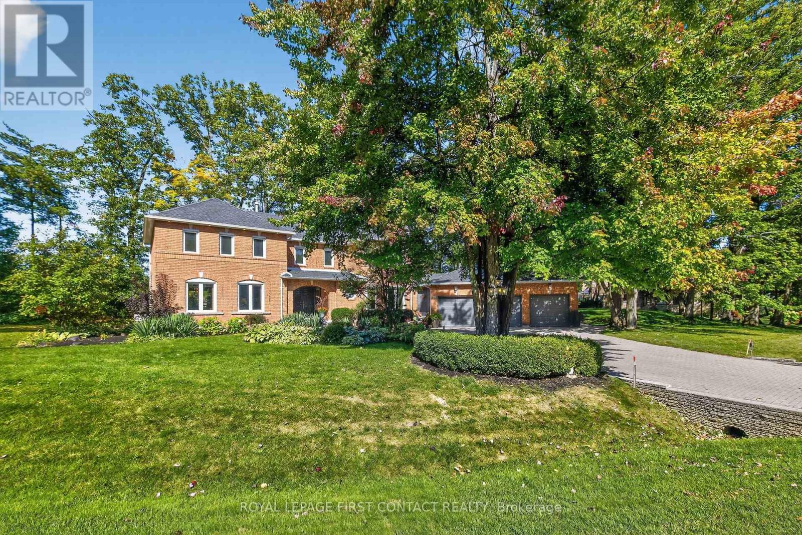 26 Edgecombe Terrace, Springwater, ON - Outdoor