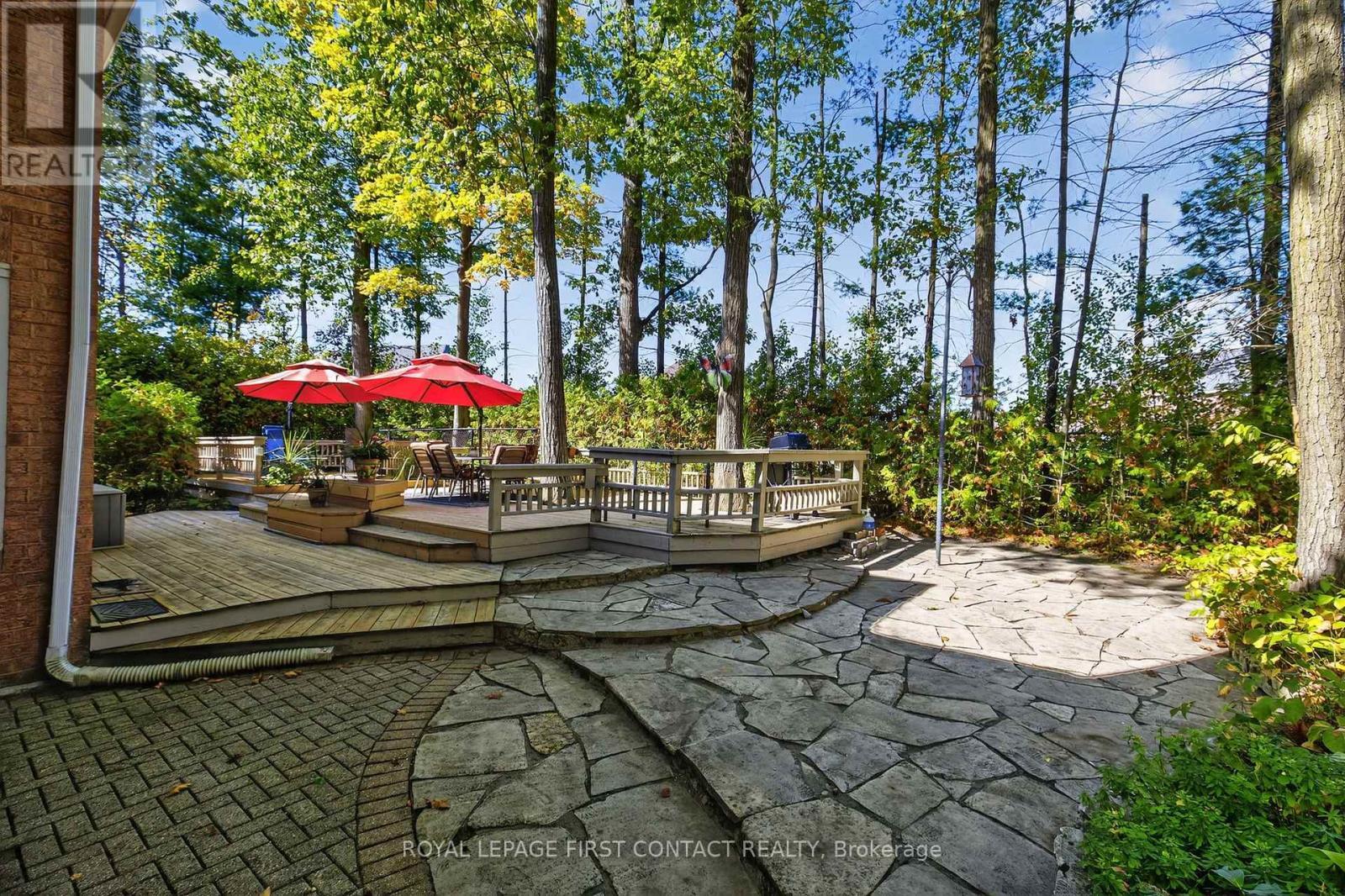 26 Edgecombe Terrace, Springwater, ON - Outdoor