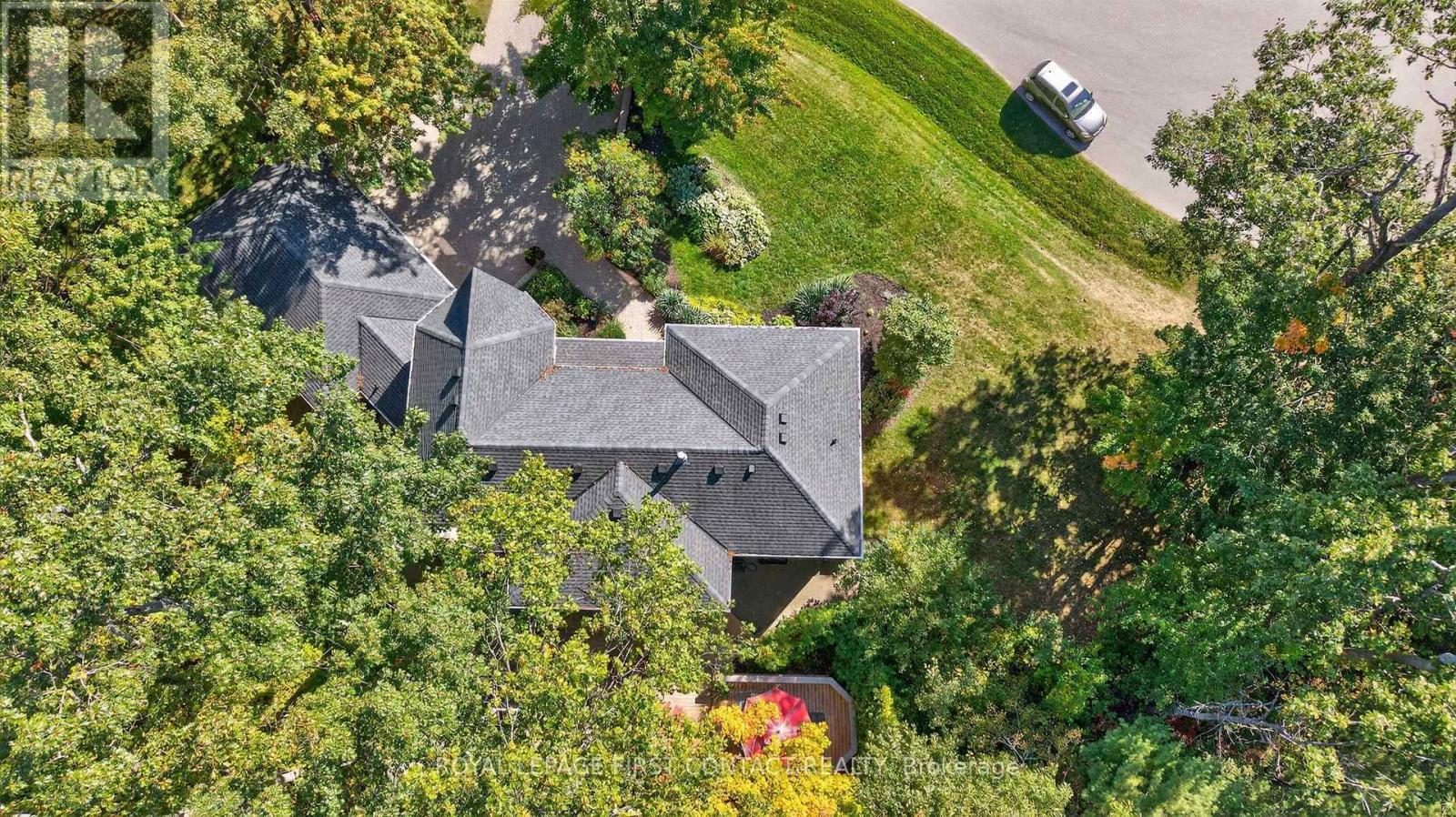 26 Edgecombe Terrace, Springwater, ON - Outdoor
