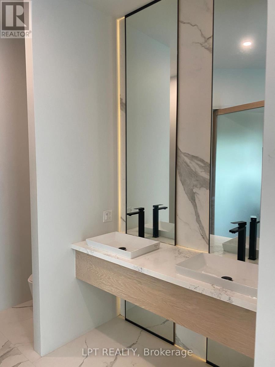 4252 Burnside Line, Severn, ON - Indoor Photo Showing Bathroom