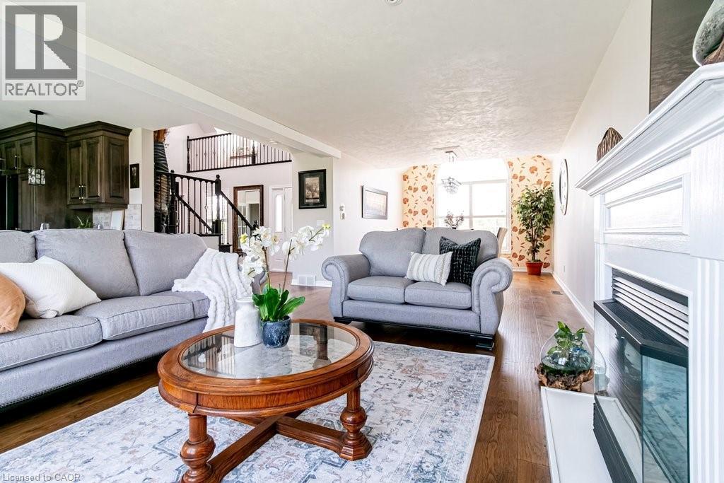 32A Haldimand Trail, Dunnville, ON - Indoor Photo Showing Living Room With Fireplace