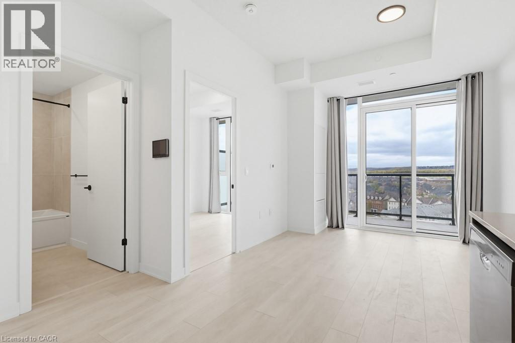4878 Powers Common Unit# D904, Burlington, ON - Indoor Photo Showing Other Room
