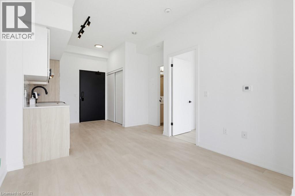 4878 Powers Common Unit# D904, Burlington, ON - Indoor Photo Showing Other Room
