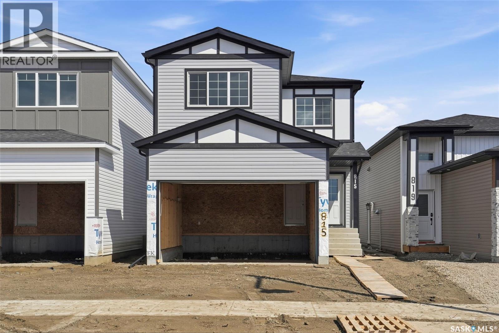 815 Brighton Boulevard, Saskatoon, SK - Outdoor