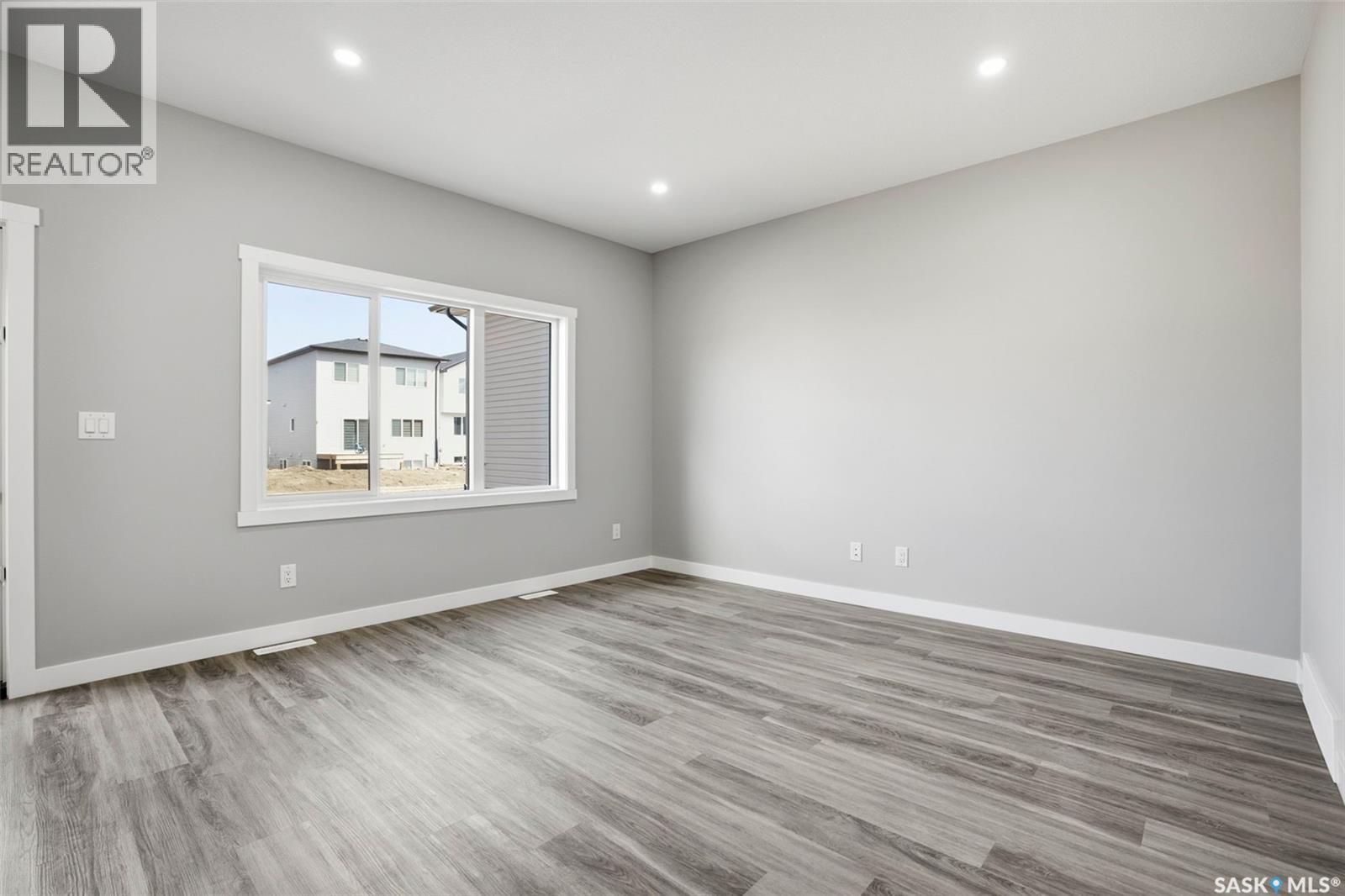 815 Brighton Boulevard, Saskatoon, SK - Indoor Photo Showing Other Room