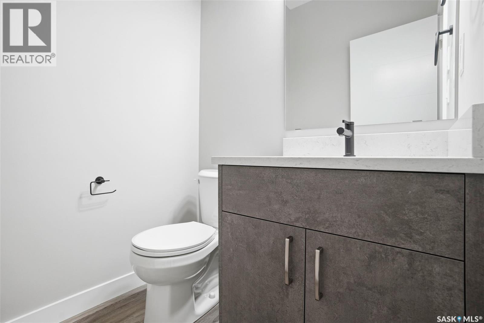 815 Brighton Boulevard, Saskatoon, SK - Indoor Photo Showing Bathroom