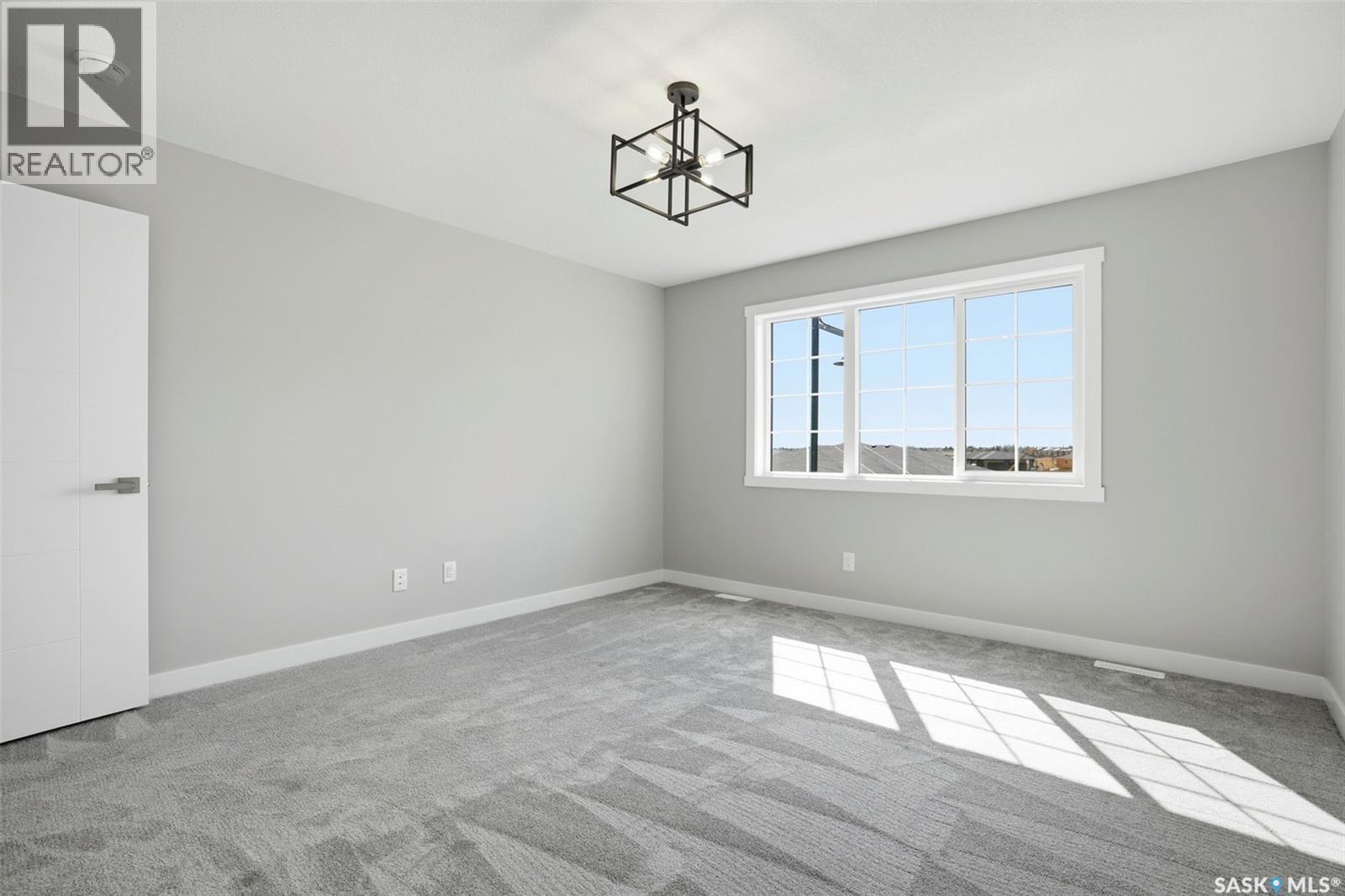 815 Brighton Boulevard, Saskatoon, SK - Indoor Photo Showing Other Room